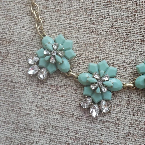 J.Crew Mint Tiffany Blue Color Statement Necklace - Picture 5 of 9